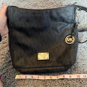 black michael kors purse